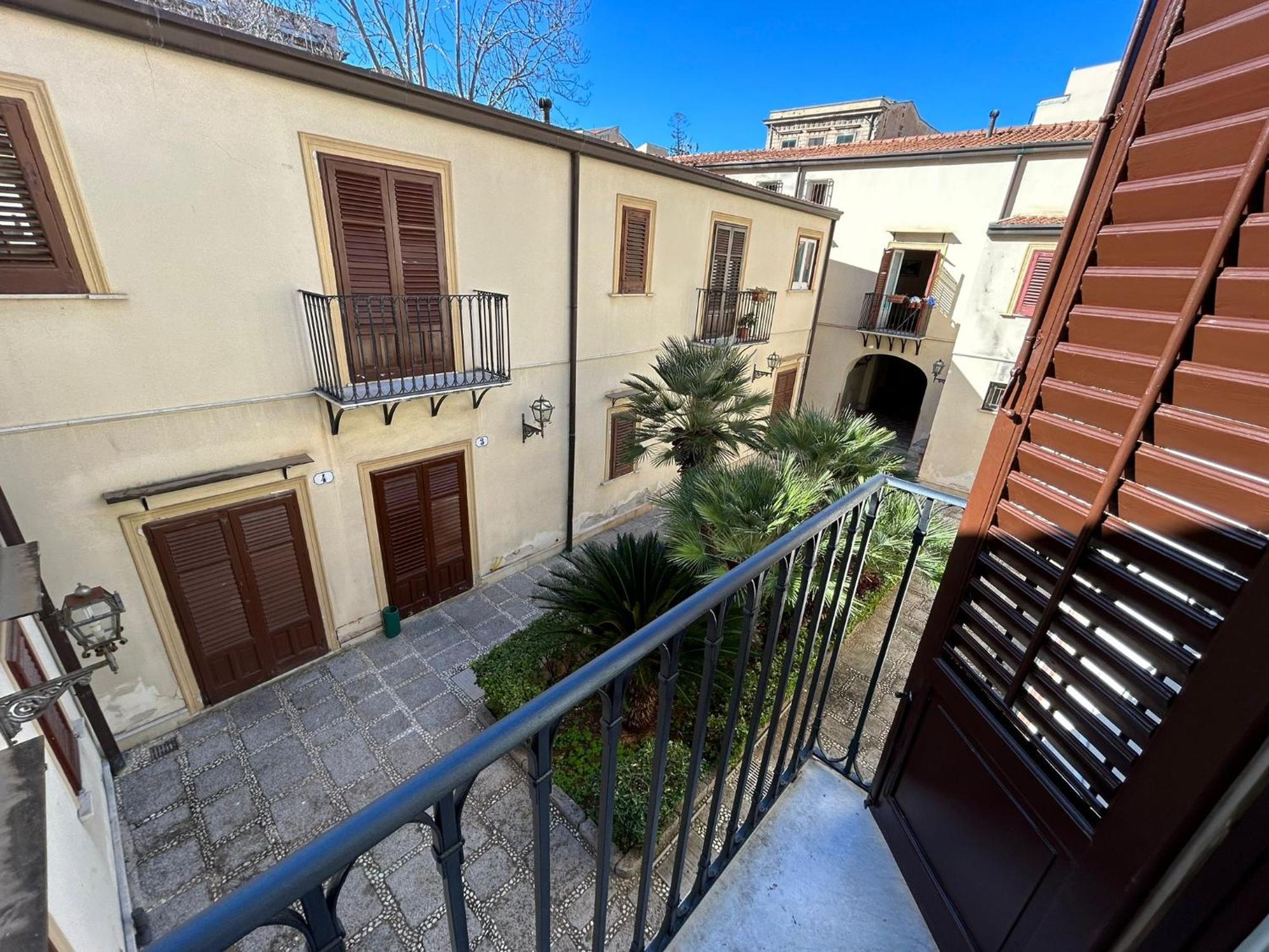 Corte Dei Re Di Palermo Apartment エクステリア 写真